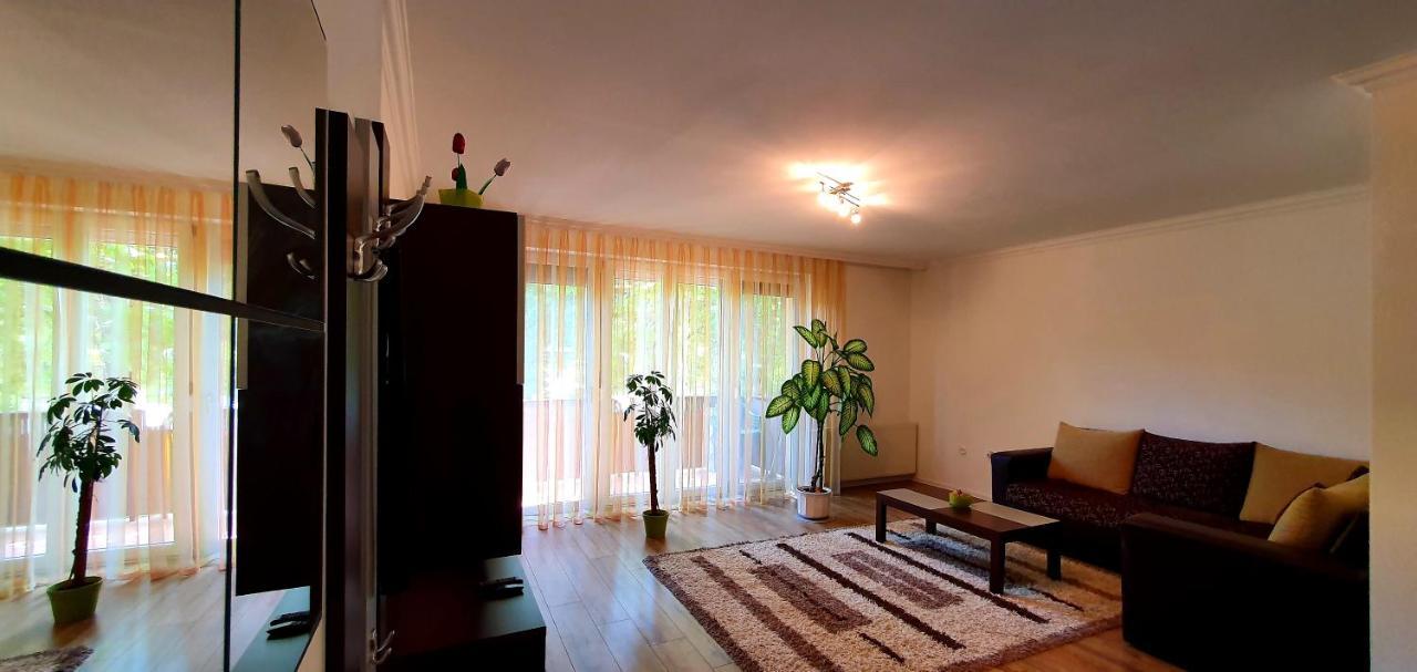 Bazsi Apartman Siofok Exterior photo