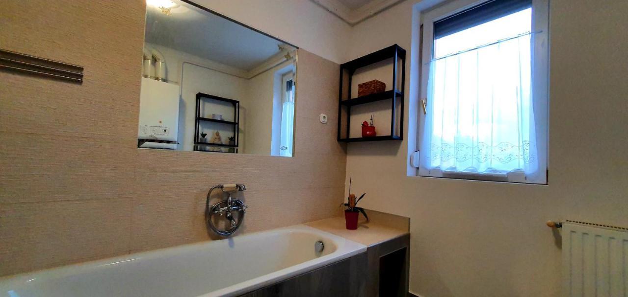 Bazsi Apartman Siofok Exterior photo